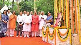 शकूरबस्ती व आजादपुर स्टेशन को अत्याधुनिक बनाने के लिए मास्टर प्लान तैयार : अश्वनी वैष्णव