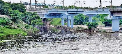 गंदगी मुक्त यमुना नदी के लिए करना होगा अभी दो साल का इंतजार