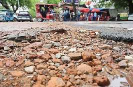 कम क्षमता का पंप, तो कहीं पतले पाइप बने जलभराव का कारण