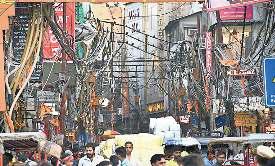 पूरी दिल्ली में बिजली के तार किए जाएंगे भूमिगत