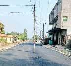 अब हिमाचल में सड़क के बीच बिजली के खंभे हैं सुर्खियों में