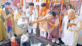 बस अड्डे बनेंगे बहुमंजिला : रेखा गुप्ता