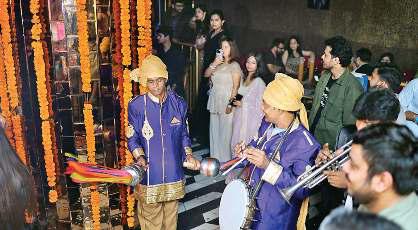 बजा बाजा... हुई फेक वाली शादी