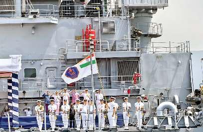 भारत का पहला स्वदेशी गोताखोरी पोत निस्तार नौसेना में शामिल