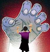 सरकारी स्कूल के शिक्षक ने तीन छात्राओं से की छेड़छाड़, केस दर्ज, आरोपित फरार