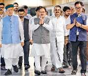 मानसून सत्र पर तीखी तकरार के काले बादल