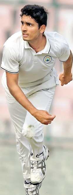 भारतीय टीम की संभावनाओं पर 'चोट'