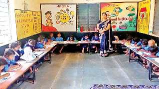 'यू-शेप' क्लास में हर छात्र पर समान ध्यान, खत्म हुआ बैकबेंचर का भेद