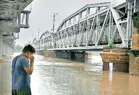 हिमाचल में वर्षा से यमुना का जलस्तर चेतावनी स्तर के पास