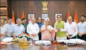 मुख्यमंत्री ने दिया भरोसा, पुरानी दिल्ली के थोक बाजार नहीं होंगे स्थानांतरित