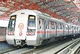 मेट्रो का एंटी ड्रैग सिस्टम रोकेगा गेट में कपड़े व सामान फंसना