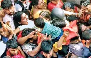 करंट फैलने की अफवाह से मनसा देवी मंदिर मार्ग पर भगदड़, आठ की मौत, 39 घायल