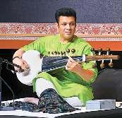 गुरु कुंदनलाल गंगानी को दी सुरों की श्रद्धांजलि