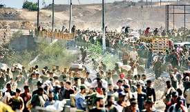 खाद्यान्न ले रहे फलस्तीनियों पर फायरिंग, 91 मरे