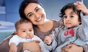 जमीनी कहानियों के बीच काल्पनिक जवान