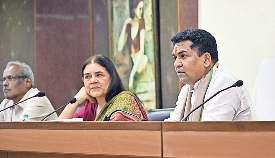 बेसहारा पशुओं व कुत्तों की समस्या पर हुआ मंथन