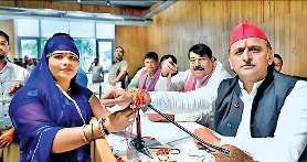 भाजपा के इशारे पर चुनाव आयोग ने किया वोटों का अपहरण : अखिलेश