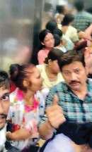 रैपिड रेल के स्टेशन की लिफ्ट में सवा घंटा फंसे रहे 22 यात्री