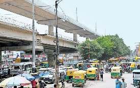 हरे पेड़ों ने रोकी दिल्ली के पहले डबलडेकर फ्लाईओवर की रफ्तार