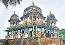 रातोंरात मजारों की कराई मरम्मत, मकबरा व मंदिर पर विस में हंगामा