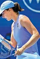 वर्षों बाधित मुकाबलों में जीते सबालेंका, सिनर