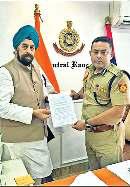 लाल किले पर नाभा के सरपंच को रोकने के मामले में अब पकड़ा तूल