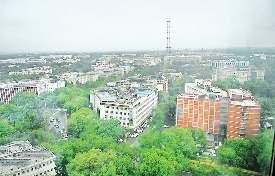 दिल्ली के दो रूप: लुटियंस खुशहाल, बाकी बदहाल