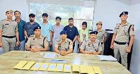 पांचवीं पास सगे भाई चला रहे थे फर्जी काल सेंटर, छह गिरफ्तार