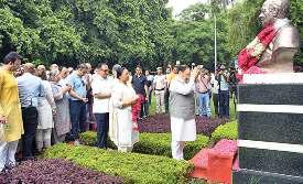 पूर्व केंद्रीय मंत्री अरुण जेटली की पुण्यतिथि पर दी गई श्रद्धांजलि