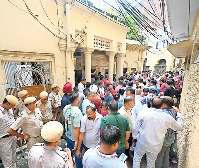 अस्पताल घोटाले में सौरभ भारद्वाज के घर समेत 13 स्थानों पर ईडी के छापे