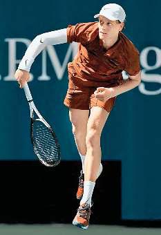 अलकराज का हेयर स्टाइल बदला, खेल नहीं