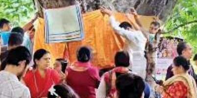 तीन दशक बाद बड़गाम के शारदा भवानी मंदिर में गूंजे जयकारे