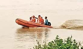 दिल्ली से जन्मदिन मनाने आए दो युवक यमुना में डूबे, पुलिस कर रही तलाश