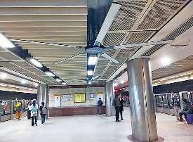 भूमिगत स्टेशनों पर वेंटिलेशन की चुनौती, पंखों से राहत की कोशिश