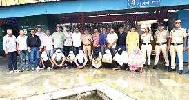 एमआर के साथ मिलकर बच्चों की तस्करी करता था नर्सिंग होम संचालक, 10 आरोपित गिरफ्तार