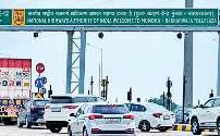 टोल को लेकर ग्रामीणों के समर्थन में उतरी आप