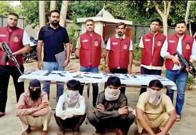 मुंबई से चुराए 45 मोबाइल फोन बरामद, चार दबोचे