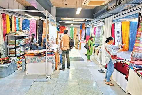 'सूतों का सफर' प्रदर्शनी में सजी भारत की बुनाई विरासत