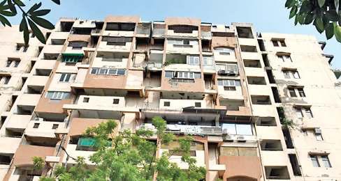 सिग्नेचर न्यू अपार्टमेंट में खिड़की को लेकर डीडीए और आरडब्ल्यूए में ठनी