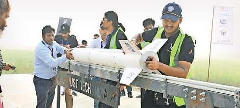 कुशीनगर में नारायणी तट से 20 मिनट में छोड़े गए चार रॉकेट
