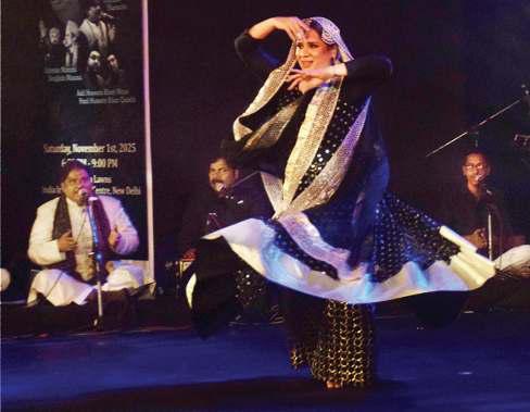 कथक, कव्वाली और कृष्ण प्रेम से सजी रूहानी 'महफिल'