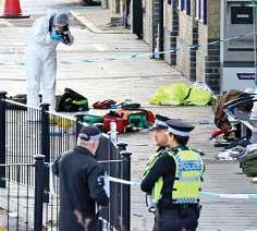 लंदन में चलती ट्रेन में चाकूबाजी