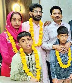 500 रुपये उधार लेकर खरीदा लाटरी का टिकट, जीते 11 करोड़