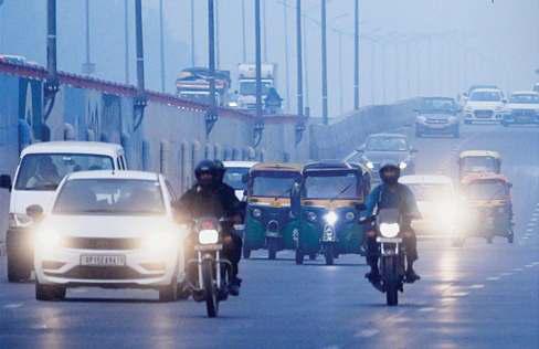 दिल्ली में गुरुवार को रही इस मौसम की सबसे ठंडी सुबह