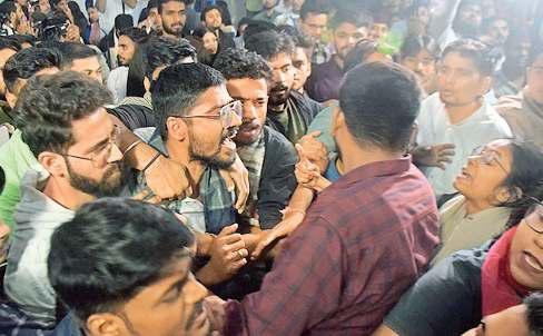 जमीनी स्तर पर सतर्कता की कमी एबीवीपी की जीत में रोड़ा