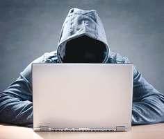 कंप्यूटर वायरस हटाने के नाम पर अमेरिकी लोगों से करते थे ठगी, पांच गिरफ्तार