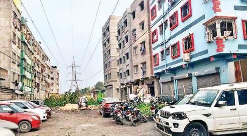 कोलकाता की दो लाख आबादी वाली गुलशन कालोनी में बीएलओ को नहीं मिल रहे वोटर