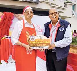 क्लासिक हिमालयन ड्राइव में 67 साल पुरानी कारों ने फतह किया रोहतांग पास, दिल्ली में हुआ समापन