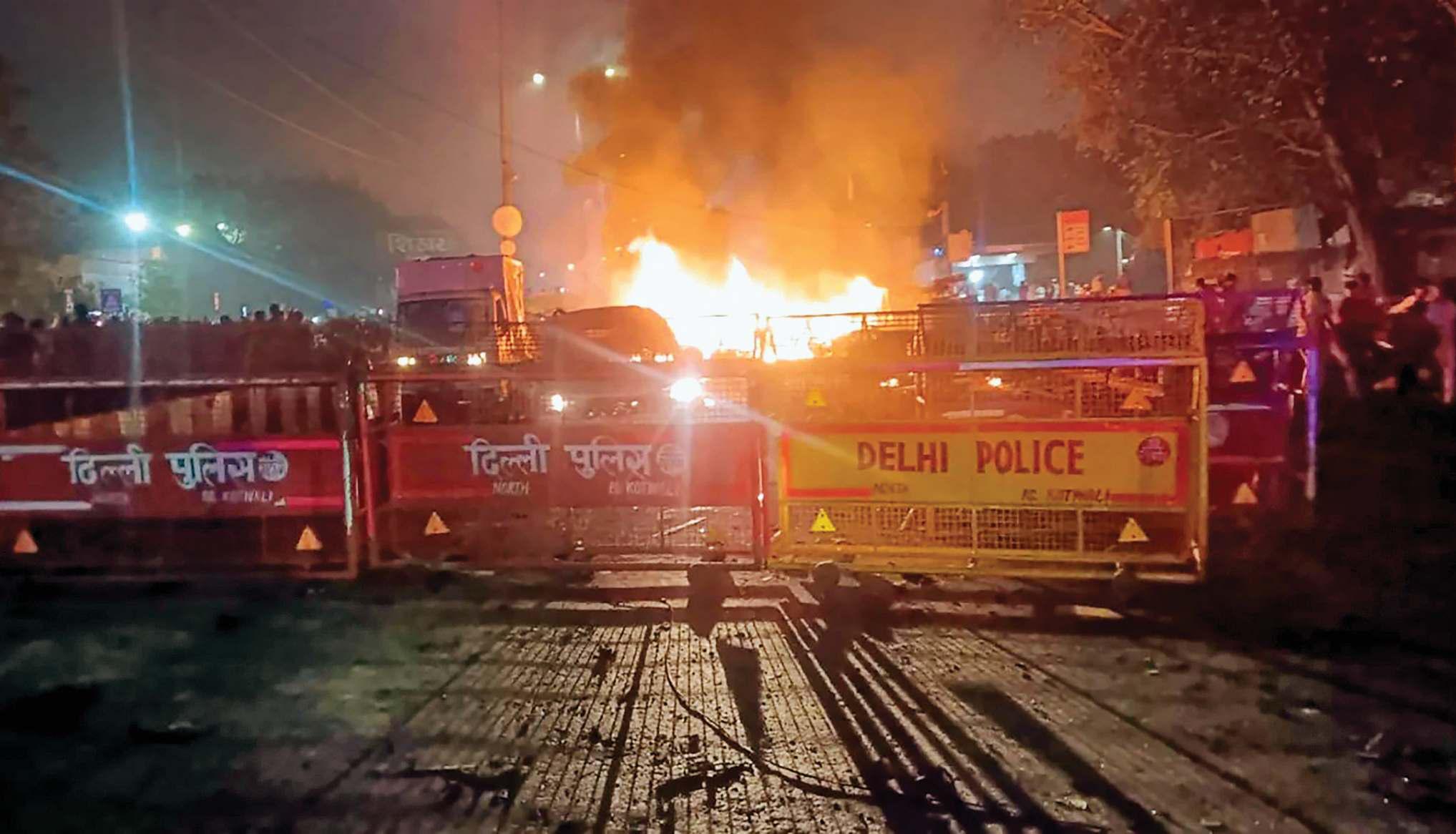 दिल्ली में धमाका, नौ की मौत