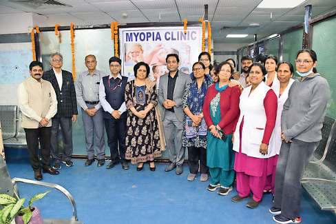 बदलती जीवनशैली और बढ़ते स्क्रीन टाइम से बच्चों व युवाओं में बढ़ रहा है मायोपिया